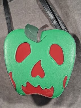 Sleepyville Critters Poisoned Apple Green Black Red Faux Leather Bag NEAR NEW